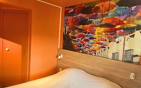 Egg Hotel Sarcelles